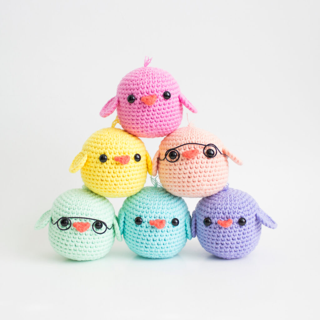 Free Crochet Spring Chicks Pattern - A Menagerie of Stitches